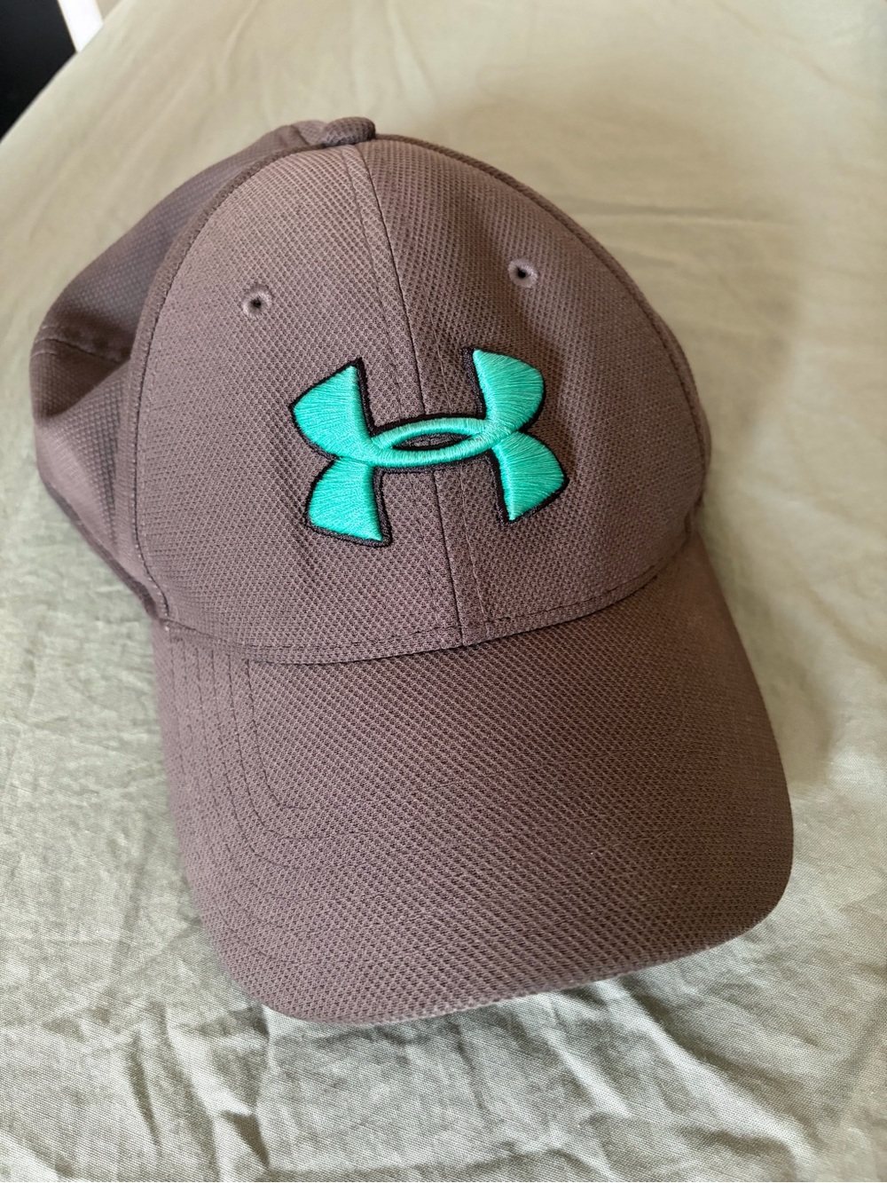 Under Armour Grey Baseball Cap with Teal Logo | Men’s Hats | Size L/XL